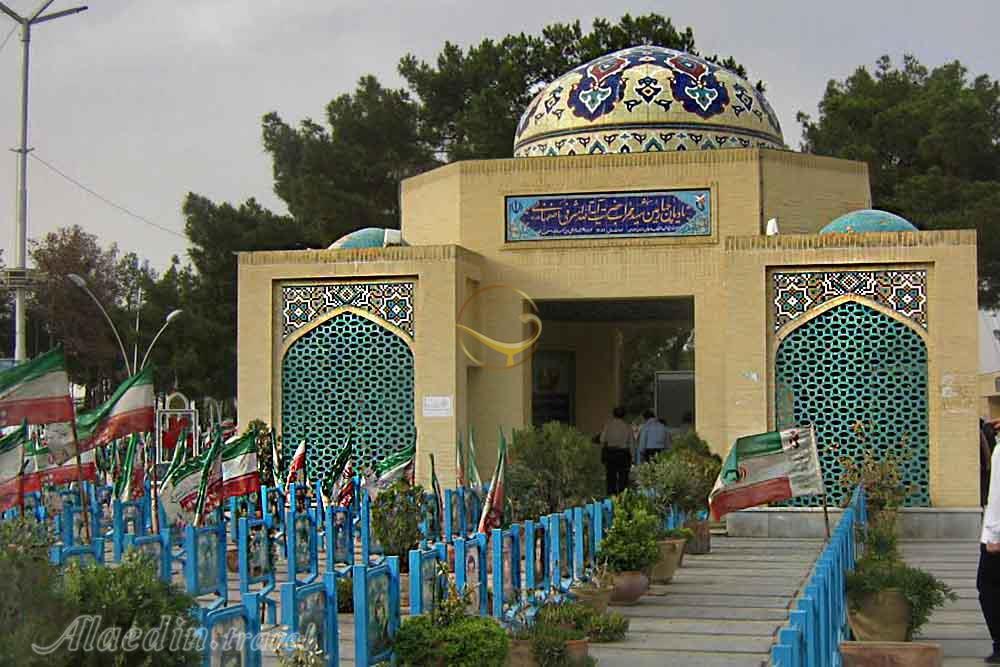 Takht-e Foulad Cemetry of Isfahan | Alaedin Travel