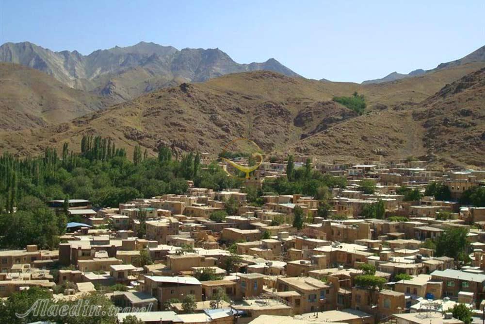 روستای نشلج در کاشان (مرکز گیوه بافی کشور) | علاءالدین تراول