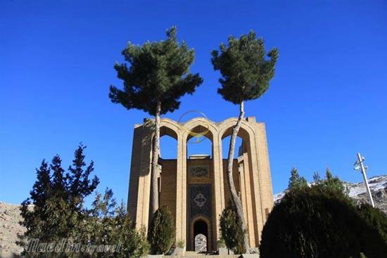 Tomb of Mir Razi-o-Din Artimani in Tuyserkan