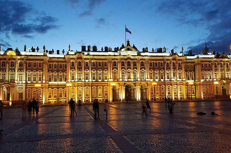 palace-square-st-petersburg4