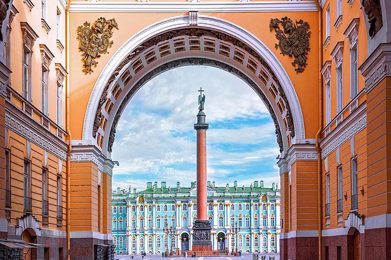 palace-square-st-petersburg2