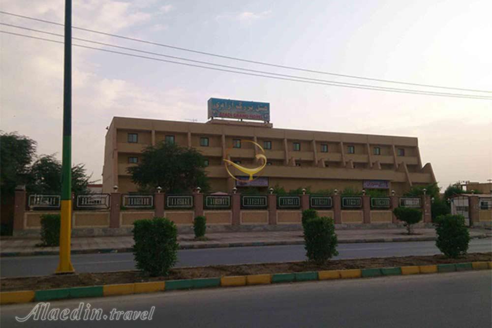 Facade of three star Azadi Hotel in Mahshahr| Alaedin Travel