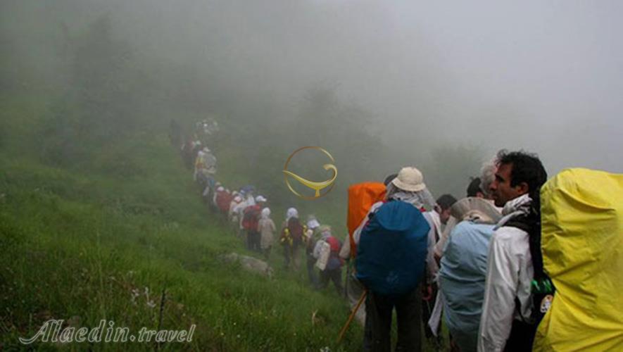 طبیعت گردی در پاییز