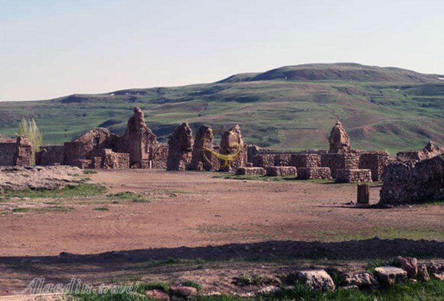 باستان شناسی تخت سلیمان 