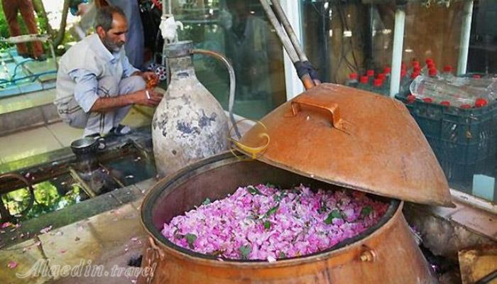 گلابگیری