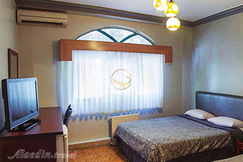 Double room of three star Tourist Hotel in Isfahan| Alaedin Travel