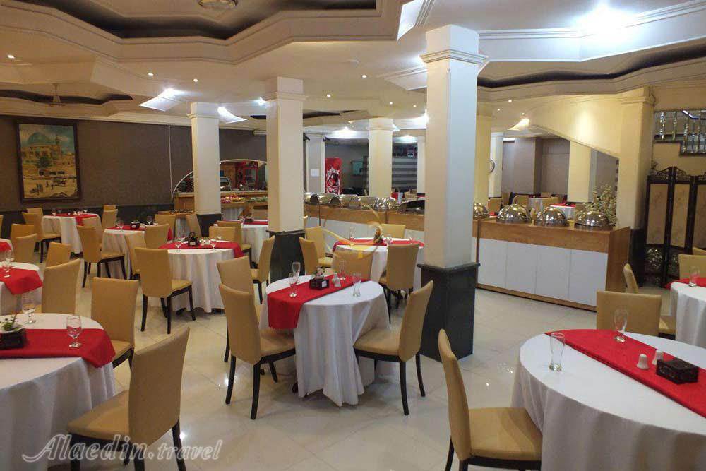 Restaurant of three star Javaheri Hotel in Mashhad| Alaedin Travel